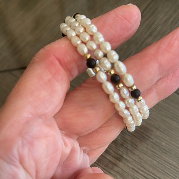 Vintage Fresh Water Pearl Memory Wire Bracelet 3 Strand - Picture 5 of 15